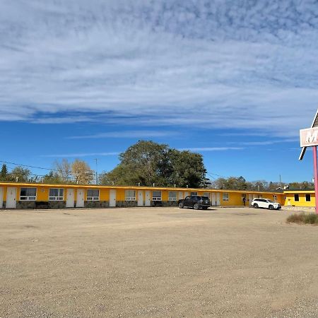 Dundurn Motel Exterior foto
